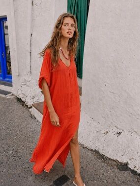 Lightweight V-Neck Red Maxi Swim Coverup